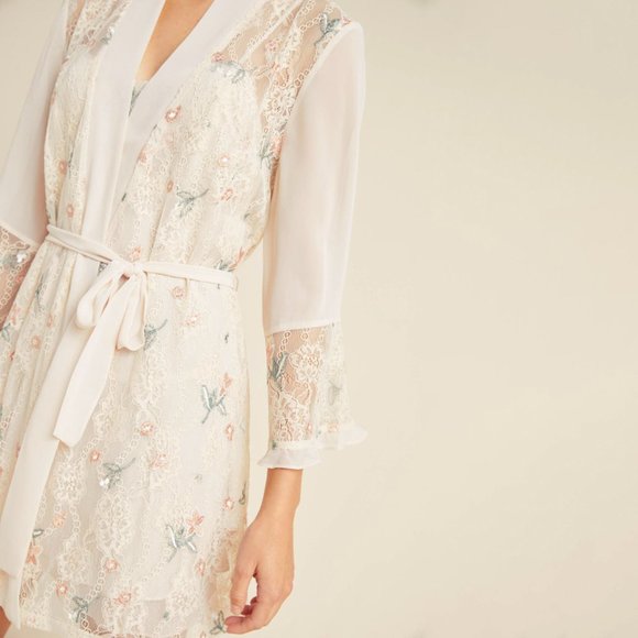 HTF BHLDN Rya Collection Keepsake Lace Robe - Picture 7 of 7